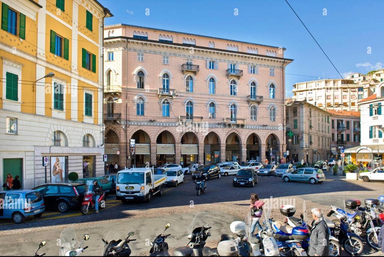Piazza Colombo-Apartments San Remo Extérieur photo